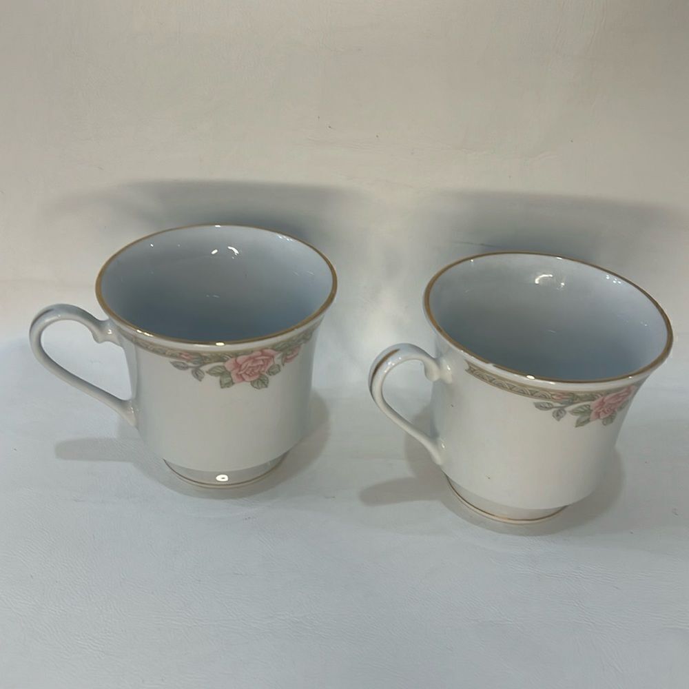 Crown Ming Fine China Jian Shiang Cup 8 Oz Each Set 2 Vintage Rose Floral Gold